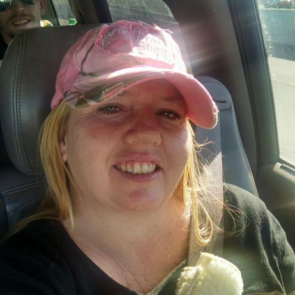 Profile Picture of Wendy Wathan (@sassywen) on Poshmark