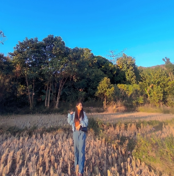 Profile Picture of Sweety Laishram (@sweetylaishram) on Poshmark