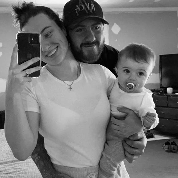 Rylie Kovacic - Poshmark Profile Picture of Rylie Kovacic (@ryliekovacic) on Poshmark