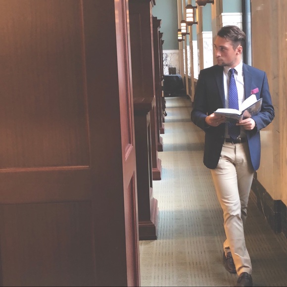 Profile Picture of Nick Jordan (@nickjordab0) on Poshmark