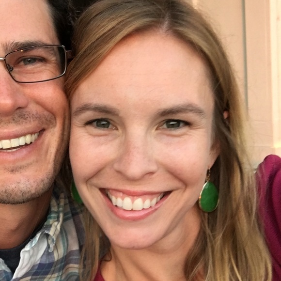 Profile Picture of Christine Freeze (@crfreeze03) on Poshmark