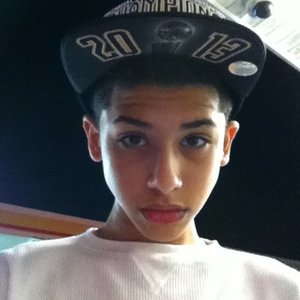 Brandon Raheem Poteet - Myspace Profile Picture of Brandon Raheem Poteet (@trimplelaugh101) on Myspace