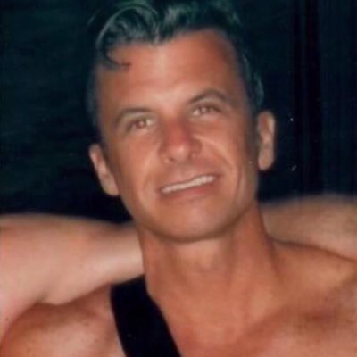 Profile Picture of Chris Savoyon Twitter