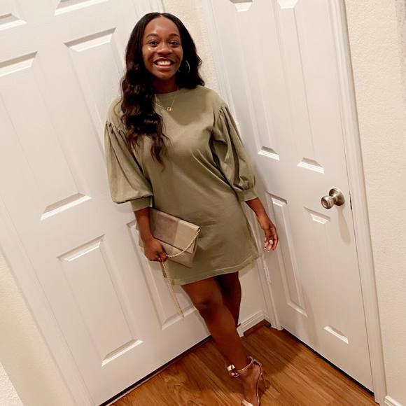 Profile Picture of Lavette Luckey (@afcministry) on Poshmark