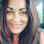 Profile Picture of Linda Michelle Hornby (@lifeofachickenmama) on Instagram