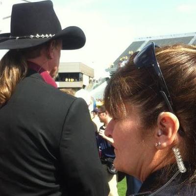 Profile Picture of Annette Sovastion (@amboomer40cal) on Twitter