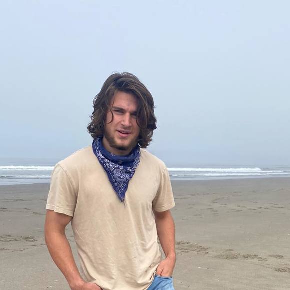 Profile Picture of Graham Wilson (@grahamwilsonn) on Poshmark