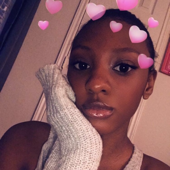 Profile Picture of Jordyn Steele (@jordynsteele01) on Poshmark