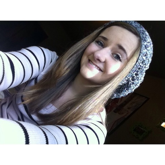 Kaylee Stumbo - Poshmark Profile Picture of Kaylee Stumbo (@kaylee_ann1315) on Poshmark