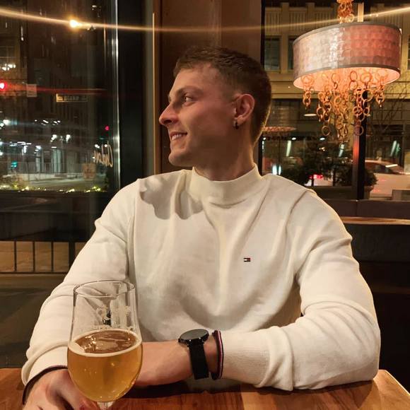 Profile Picture of Barrett Jacocks (@barrettjacocks) on Poshmark