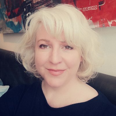 Profile Picture of Julie De Rohan (@JuliedeRohan) on Twitter