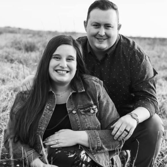 Profile Picture of Dakota Thornbrue (@dakotathornbrue) on Poshmark