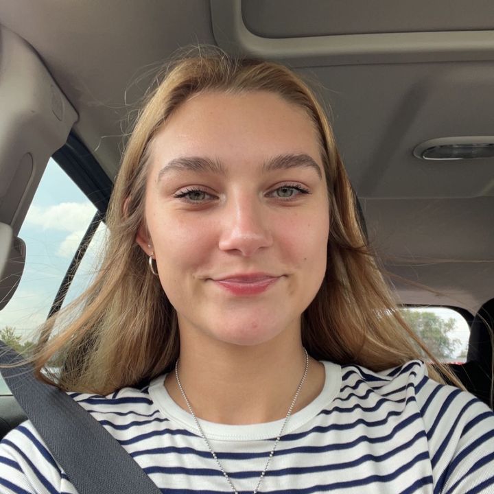 Profile Picture of rachel (@@_racheldowns) on Tiktok