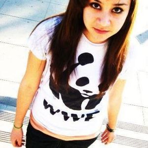 Profile Picture of Hannah Lake (@hannahlakeonline) on Myspace