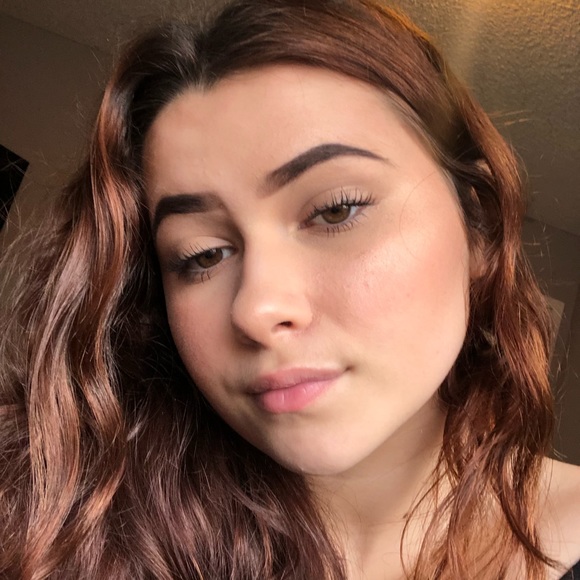 Nina Michalet - Poshmark Profile Picture of Nina Michalet (@michaletnina) on Poshmark