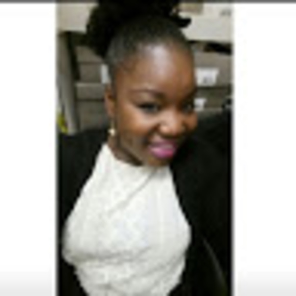Profile Picture of Hasand Begly (@hasandbegly1212) on Poshmark
