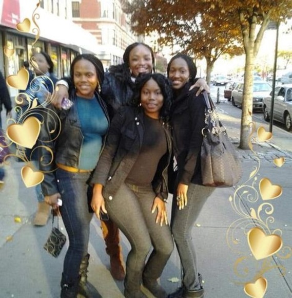 Profile Picture of Sonia Webb (@soniawebb7) on Poshmark