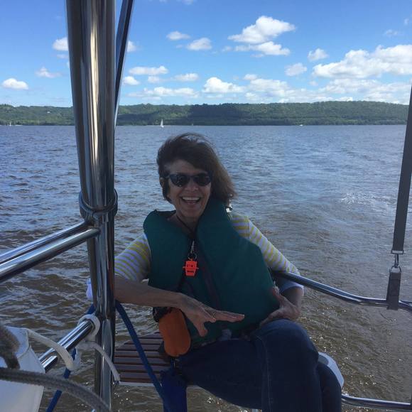 Profile Picture of Beverly Pagano (@beverlypagano) on Poshmark