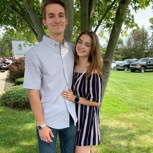 Profile Picture of Dylan Czerny (@dylanczerny) on Poshmark