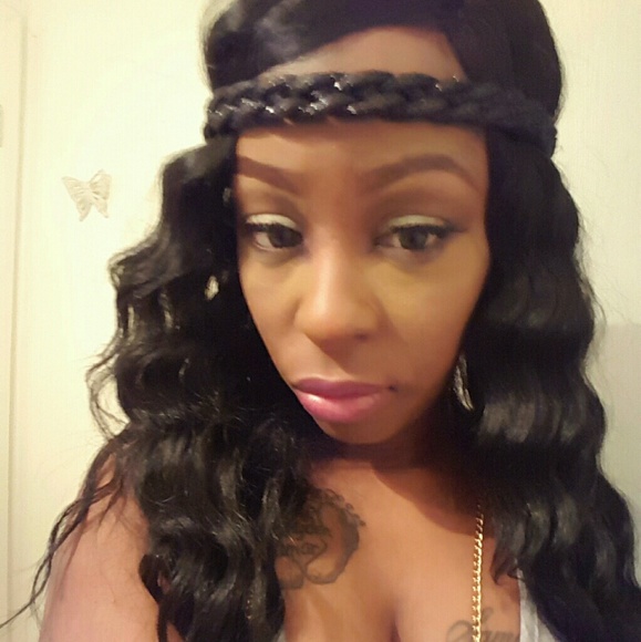 Profile Picture of Lakisha Green (@kngreen85) on Poshmark