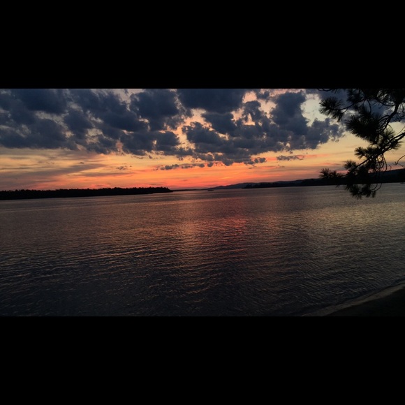 Profile Picture of Gillian Cook (@gilliancook) on Poshmark