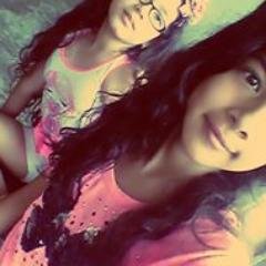 Profile Picture of Julia Rangel 3 (@juliarangel_06) on Twitter