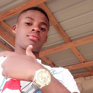 Profile Picture of Scheïnder Charles (@scheinder.charles.98) on Facebook