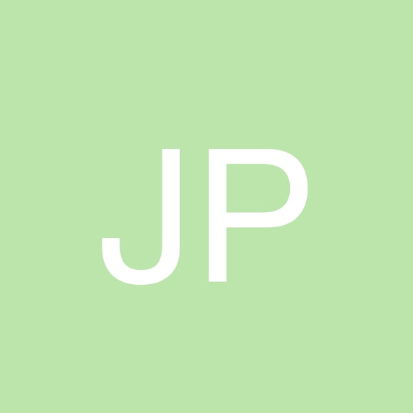 Profile Picture of Jenna Pashayan (@jennapashay) on Poshmark