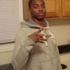 Damien Mcclain - Myspace Profile Picture of Damien Mcclain (@392395969) on Myspace