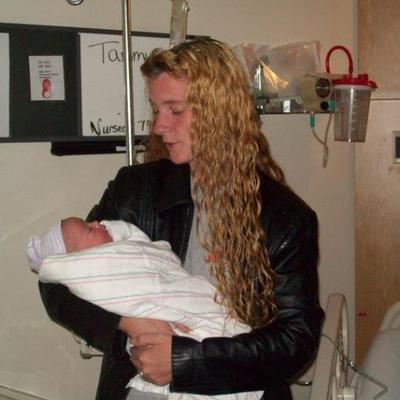 Profile Picture of Kim Riggle (@kimworks) on Twitter