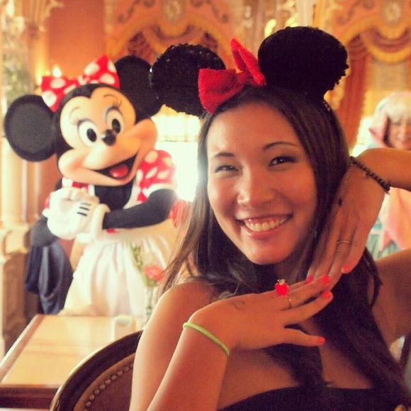 Profile Picture of Taylor Maruyama (@teeeswan) on Poshmark