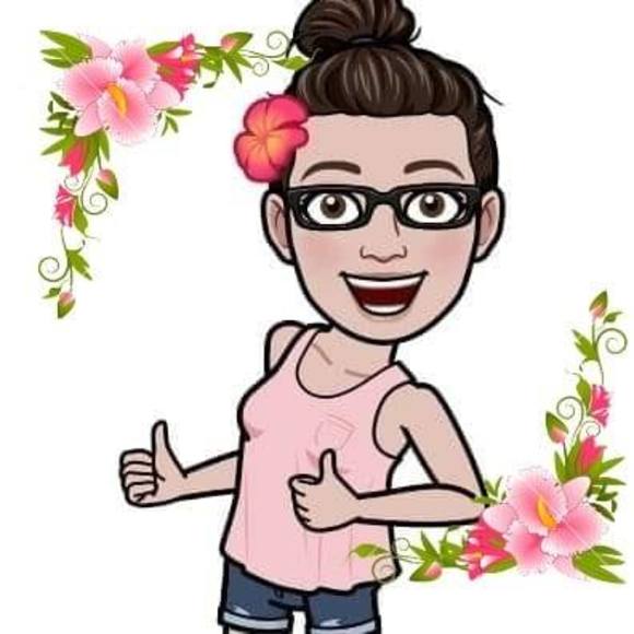 Profile Picture of Casey Kaylor (@kayca73) on Poshmark