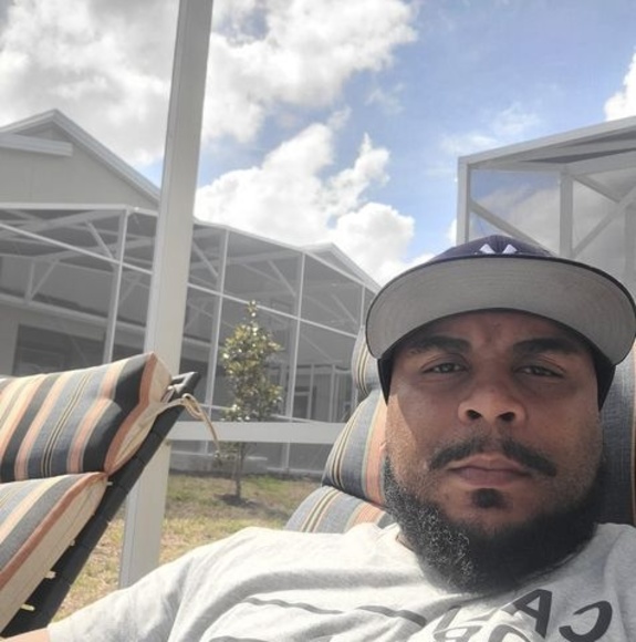 Profile Picture of Jason Sookbirsingh (@jasonsook1985) on Poshmark
