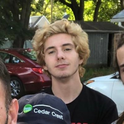 Profile Picture of Andrew Denyer (@AndrewDenyer5) on Twitter