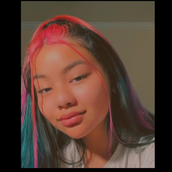 Profile Picture of Sarai Cerezo (@saraicalico) on Poshmark