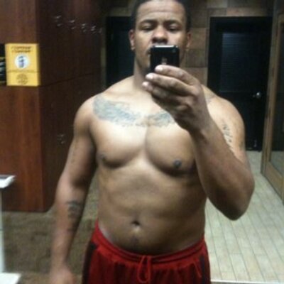 Profile Picture of Clifton Carter (@DaCarter85) on Twitter