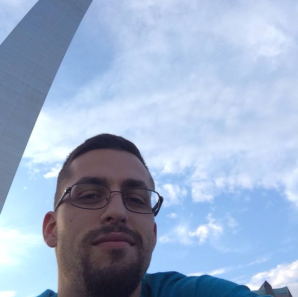 Joshua Domingos - Poshmark Profile Picture of Joshua Domingos (@jdomingos88) on Poshmark