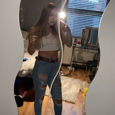 Profile Picture of Hannah (@hannah_berry01) on Twitter