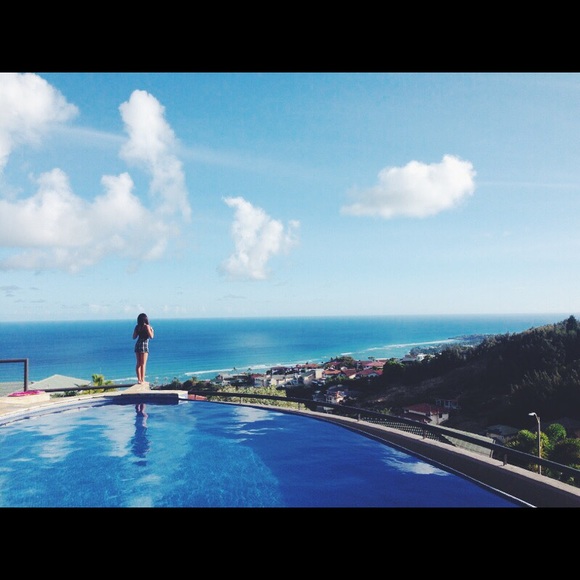 Profile Picture of Mari Kim (@mariii_k) on Poshmark