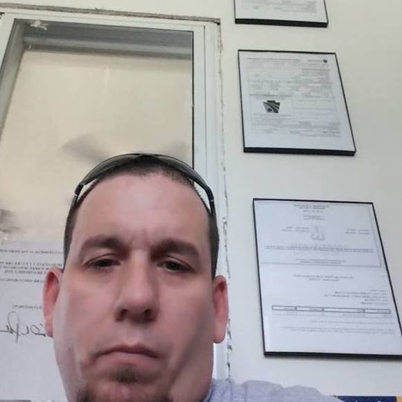 Profile Picture of John Kohr (@johnkohr) on Poshmark