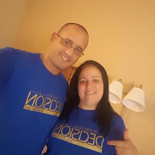 Profile Picture of Pastores William Y Sol (william y sol) (@sol.velez.37) on Facebook