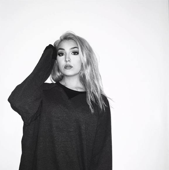 Patricia Fioretti - Poshmark Profile Picture of Patricia Fioretti (@patriciafiorett) on Poshmark