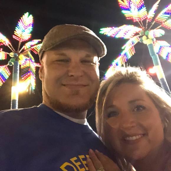 Profile Picture of Matt Reynolds (@mattreynolds171) on Poshmark