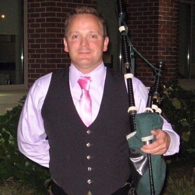 Profile Picture of Mike (@MikeCourney) on Twitter