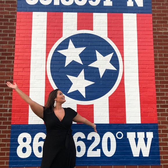 Profile Picture of Meredith Gordon (@meredith_g397) on Poshmark