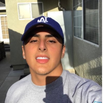 Profile Picture of Yequb (@jacob11flores) on Twitter