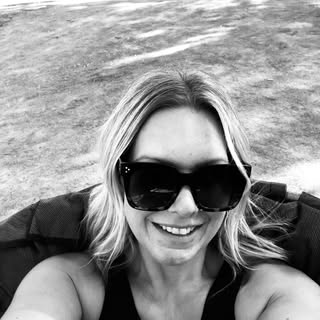 Profile Picture of Carrie Schmidt (@carriesueschmidt) on Instagram