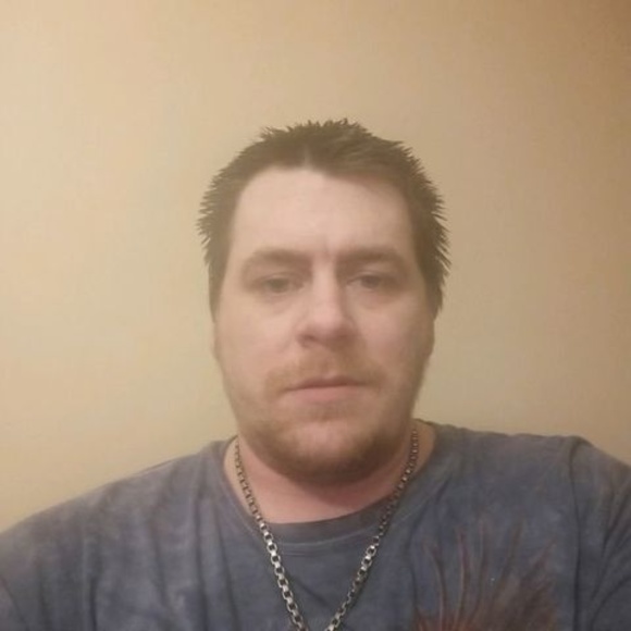 Profile Picture of Andrew Willoughby (@willoughby5810) on Poshmark