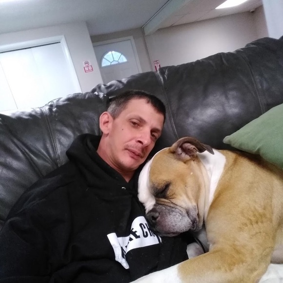 Profile Picture of Sean Mastrangelo (@sean752) on Poshmark