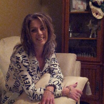 Profile Picture of Danielle Julien (@juliendanielle) on Twitter